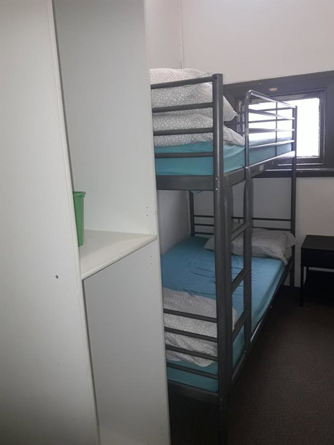 Clover Backpackers - Tourism Canberra 4