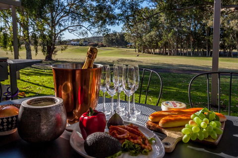 Horizons Retreat & Golf, Villa 133 - Tourism Canberra 0