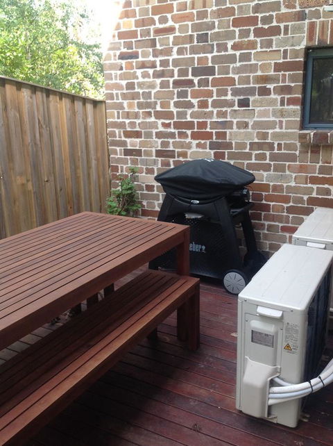 Hideaway Holiday Apartments - Tourism Canberra 0