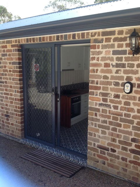 Hideaway Holiday Apartments - Tourism Canberra 3