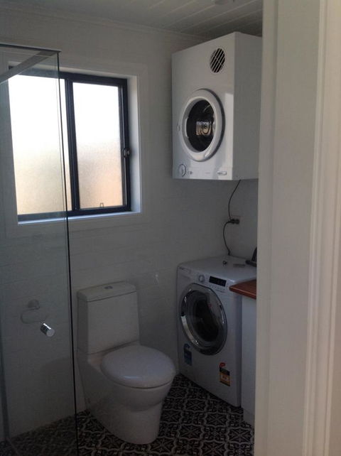 Hideaway Holiday Apartments - Tourism Canberra 6