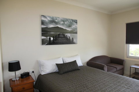 Tumut Apartments - Tourism Canberra 4
