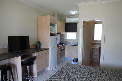 Tumut Apartments - Tourism Canberra 5