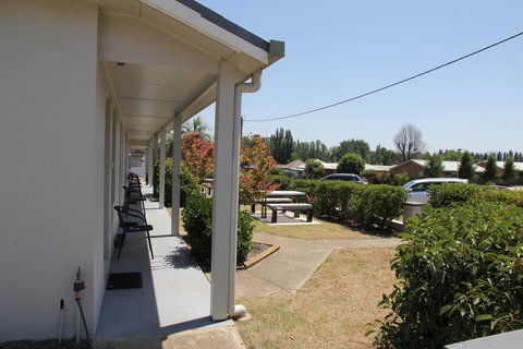 Tumut Apartments - Tourism Canberra 12