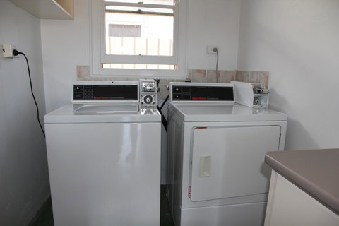 Tumut Apartments - Tourism Canberra 21