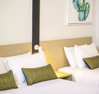 Nightcap at Hume Hotel - Tourism Canberra
