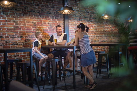 Mercure Kakadu Crocodile - Tourism Canberra 25