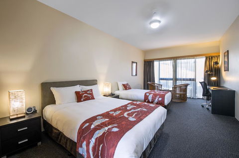 Mercure Kakadu Crocodile - Tourism Canberra 20