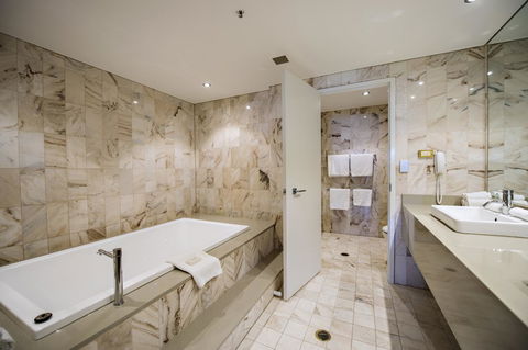 Hilton Darwin - Tourism Canberra 35
