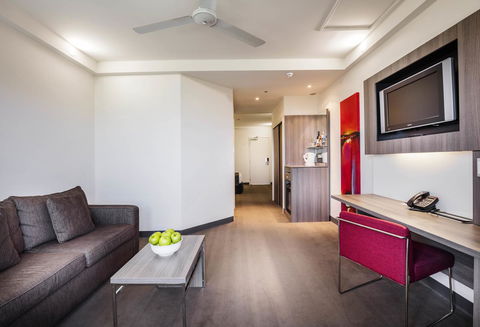 Novotel Darwin CBD - Tourism Canberra 15