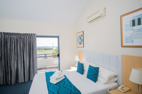 Corrigans Cove - Tourism Canberra 4