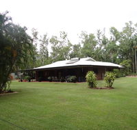 DARWIN'S SHADY ACRES RETREAT - Tourism Canberra