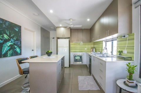 ZEN QUEST - The NOMADS PAD Near Nightcliff Markets & Sunset Foreshore - Tourism Canberra 26
