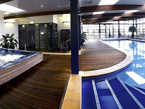 Novotel Canberra - Tourism Canberra 13
