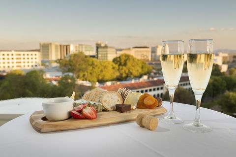 Novotel Canberra - Tourism Canberra 39