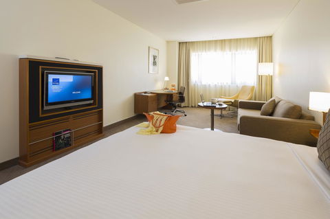 Novotel Canberra - Tourism Canberra 23