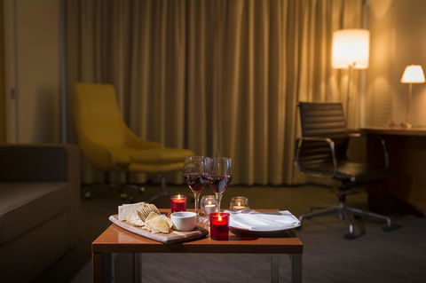 Novotel Canberra - Tourism Canberra 42