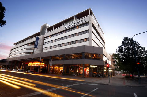 Novotel Canberra - Tourism Canberra 6