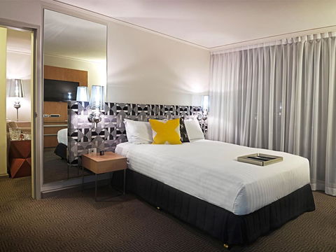 QT Canberra - Tourism Canberra 8
