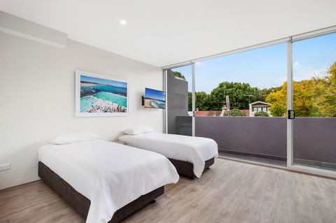 Bondi Beach Studio King Suite + Balcony - Tourism Canberra 1