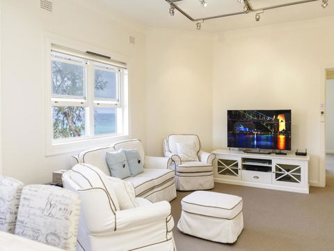 BONDI BEACHFRONT (I719)-L'Abode Accommodation - Tourism Canberra 0