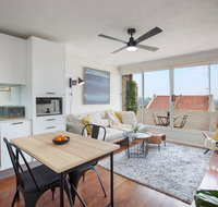 Boutique Apartment with Fantastic Harbour Views - Tourism Canberra