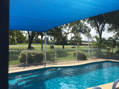 Bowen Arrow Motel - Tourism Canberra 3