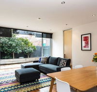 Bradman Modern Style a Walk to MCG Swan St CBD - Tourism Canberra