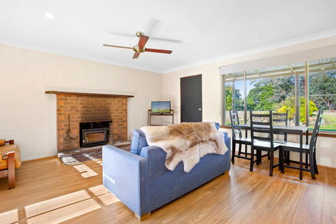 Braeside Cabin One - Pinkwood - Tourism Canberra 3