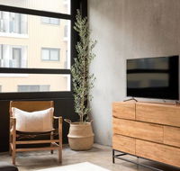 BRAND NEW BOUTIQUE WAREHOUSE 2BR APT KING BEDS KINGSTON in CANBERRA - Tourism Canberra