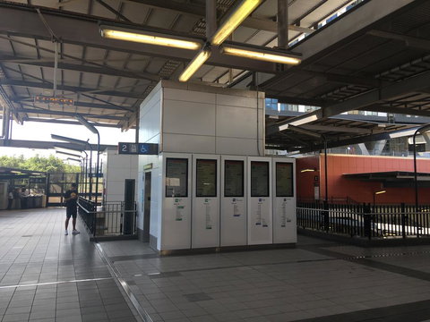 Brand New Penthouse With Water Views - Tourism Canberra 3