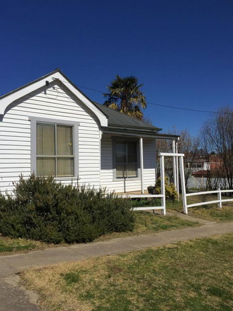 Breakaway Cottage - Tourism Canberra 3