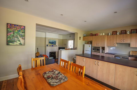 Brigalow Cottage - Tourism Canberra 3