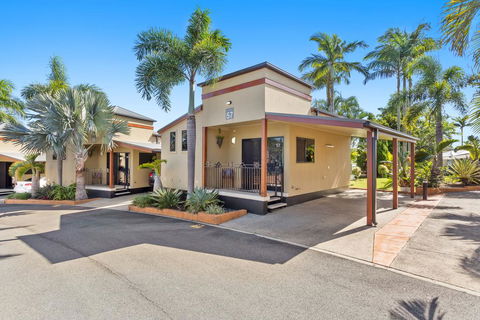 Brisbane Holiday Village - Tourism Canberra 1