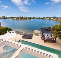 Broadbeach Waterfront Holiday House - Tourism Canberra