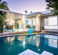 Broadbeach Waters Home With Private Pool - Tourism Canberra