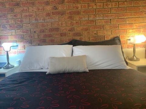 Broadford Sugarloaf Motel - Tourism Canberra 3
