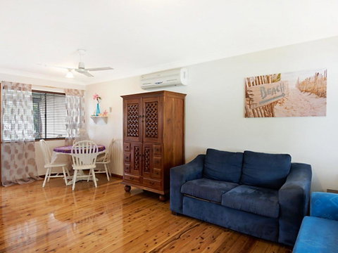 Budgewoi Cottage - Tourism Canberra 3