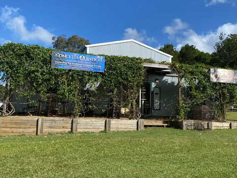 BYRON BAY'S MOD SWANKY SHED AT TOORALOO FARM STAY! - Tourism Canberra 2