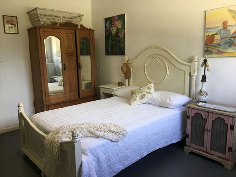 BYRON BAY'S MOD SWANKY SHED AT TOORALOO FARM STAY! - Tourism Canberra 1