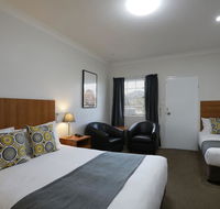 Cadman Motor Inn and Apartments - Tourism Canberra