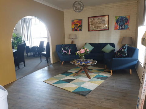 Cameo Inn Motel - Tourism Canberra 1