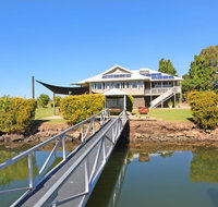 Campbell 7 - Large Queenslander on Maroochy River - Tourism Canberra