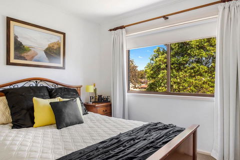 Carroll Ave 85 Mollymook - Tourism Canberra 1