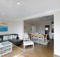 Casa Sorella - beachfront family home - Tourism Canberra