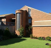 Castle stay at lakes entrance - Tourism Canberra