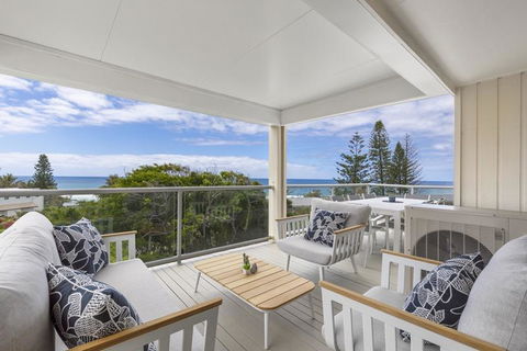 Casual Hamptons Living, Sunshine Beach - Tourism Canberra 3