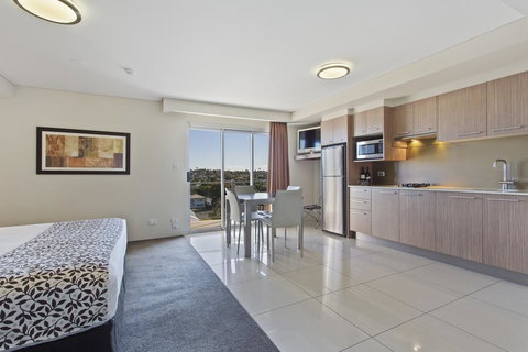 CBD Executive Apartments - Tourism Canberra 2
