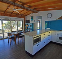 CDC-625 Beach House - Tourism Canberra