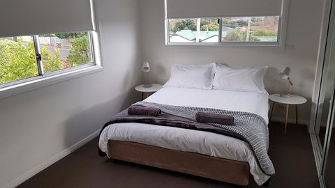 Cedar Cottages Blackmans Bay - Tourism Canberra 2